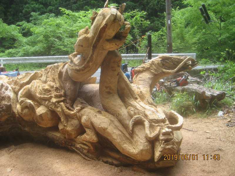 チェーンソーアート製作販売、もみじ苗木の生産販売の原山もみじ家