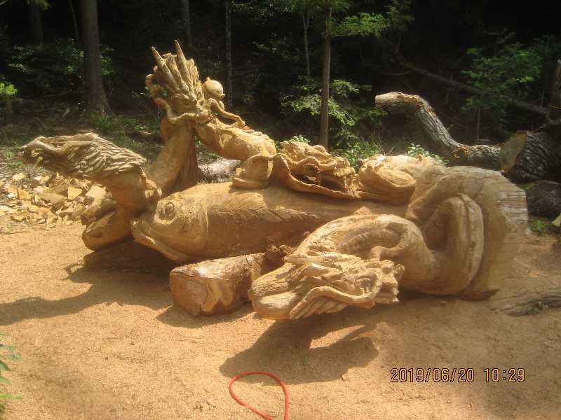 チェーンソーアート製作販売、もみじ苗木の生産販売の原山もみじ家