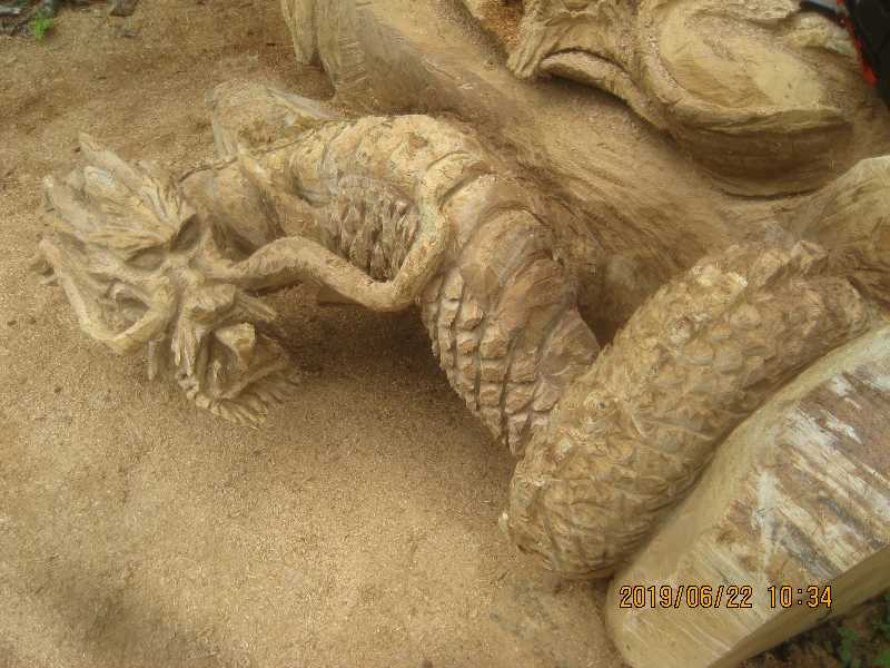 チェーンソーアート製作販売、もみじ苗木の生産販売の原山もみじ家