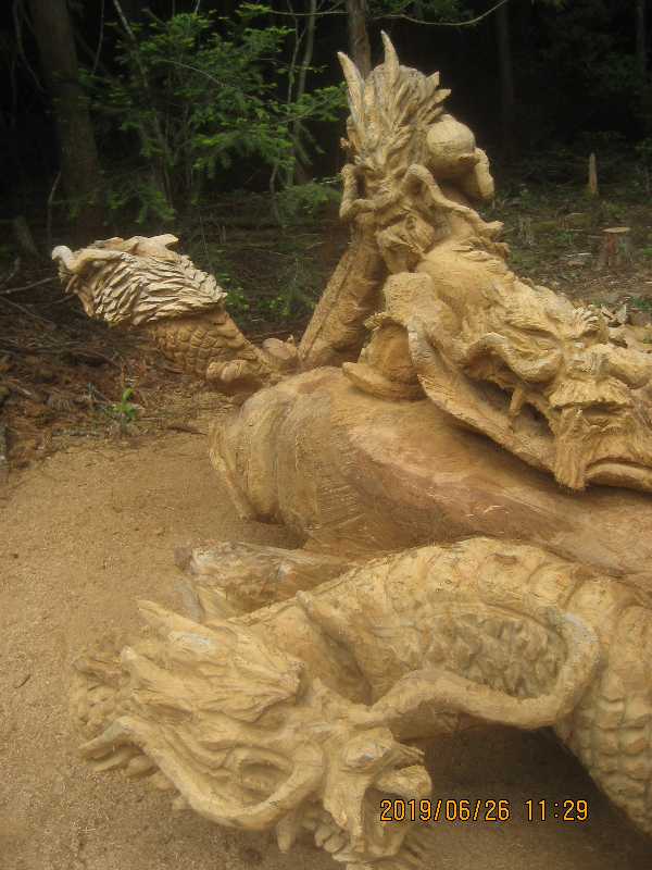 チェーンソーアート製作販売、もみじ苗木の生産販売の原山もみじ家